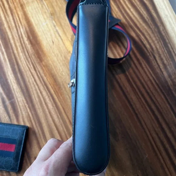 Gucci crossbody bag - Picture 5 of 10